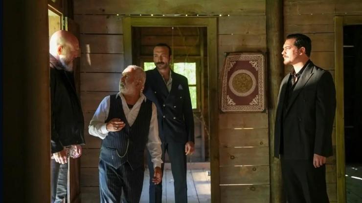 KÜBRA ÜNLÜ YAZDI! Eşref Rüya’da, büyük final öncesi nefes kesen yüzleşme!