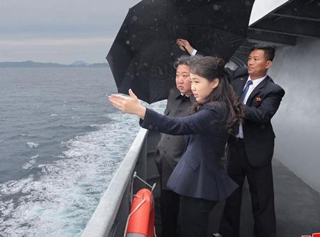 Kuzey Kore lideri Kim’den kızıyla birlikte dünyaya gözdağı! ‘Hedeflerden biri’