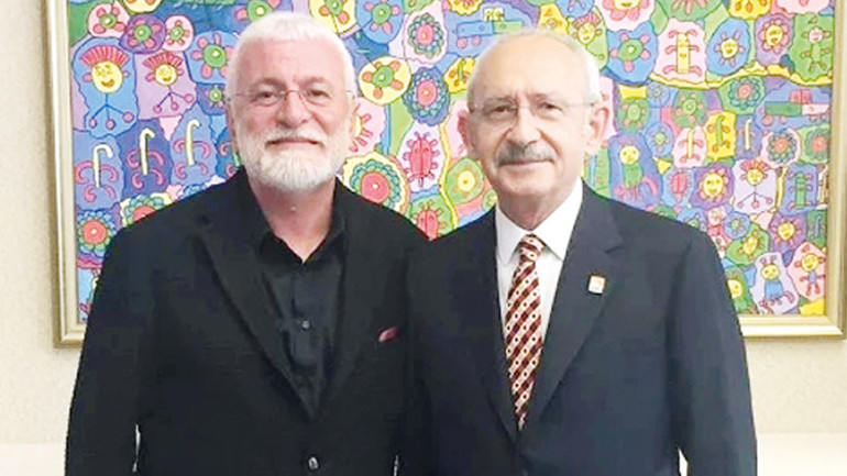 Özgür Özel karar vermeli: Direniş mi yapacak siyaset mi