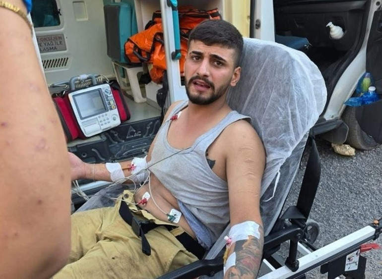 Polis baba, oğlunu silahla öldürüp başında bekledi: Olayın sebebi dehşete düşürdü