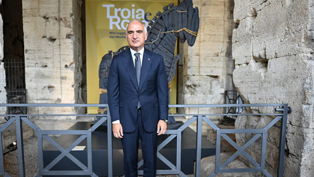 Roma'nın kalbi Kolezyum'da Troya'nın hikâyesi dünyayla buluştu: Troya, 221 eserle Kolezyum'da