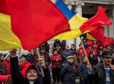 Romanya’da kritik süreç! Cumhurbaşkanı Dan yeni adayını açıkladı