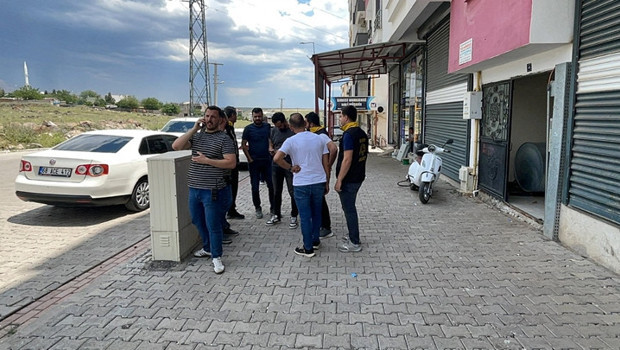 Şanlıurfa’da korkunç olay! Eşi ve kızını tabancayla vurarak ağır yaraladı