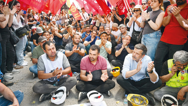 Sebahattin bey sözünü tutmadı… Madenciler paralarını alamadı