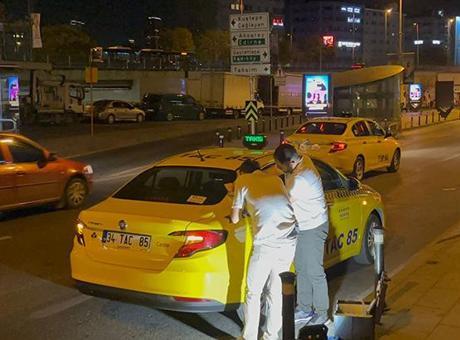 Şişli’de bir taksici uğradığı saldırı sonucu ağır yaralandı