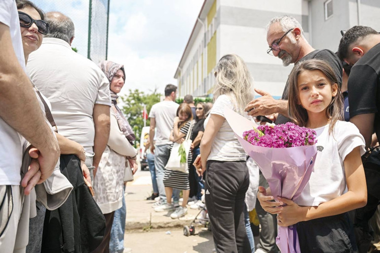 Sorulara uzman yorumu: Hem bilgi hem yorum ölçüldü