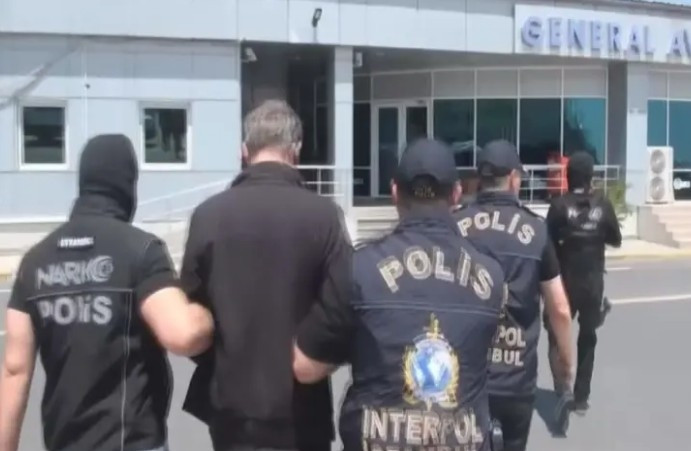 Türkiye’de yakalanmıştı… Kilit isim Hollanda’ya iade edildi