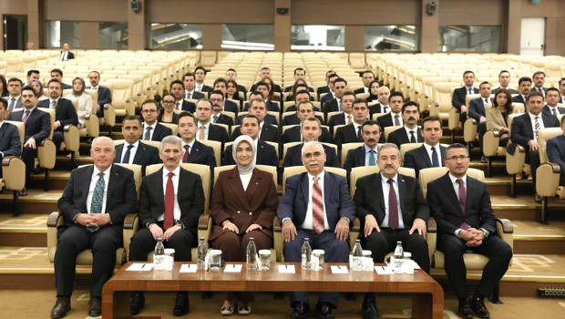 Anayasa Mahkemesi Başkanı Kadir Özkaya 111. dönem kaymakam adaylarıyla bir araya geldi