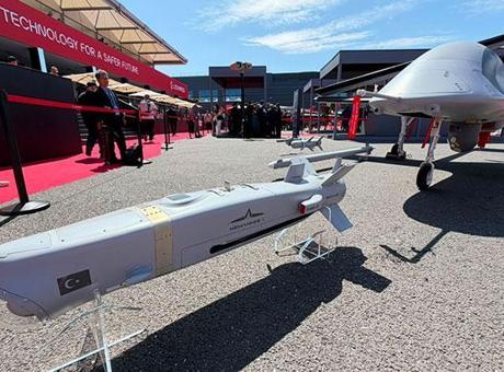 Baykar ile Leonardo, ortak üretim İHA’sını yeni adıyla Farnborough’da görücüye çıkarttı