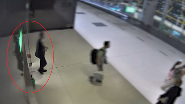 İstanbul Havalimanı'nda şüpheli yürüyüş ele verdi: Midesinden 26 kapsül uyuşturucu çıktı