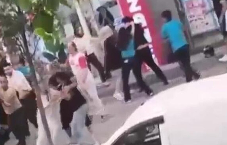 İstanbul’da karpuz fiyatı kavgaya döndü Tekmeler yumruklar havada uçuştu