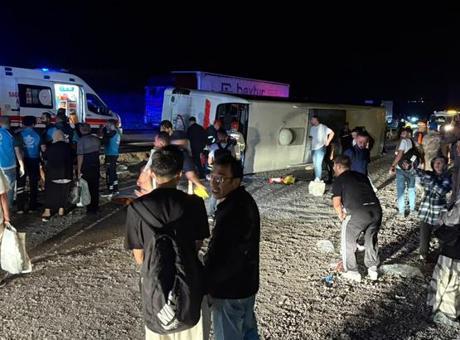 Kırıkkale’de yolcu otobüsü şarampole devrildi: 40 yaralı