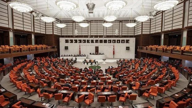 TBMM’den geçti… En düşük emekli aylığı 23 bin 552 liraya yükseldi