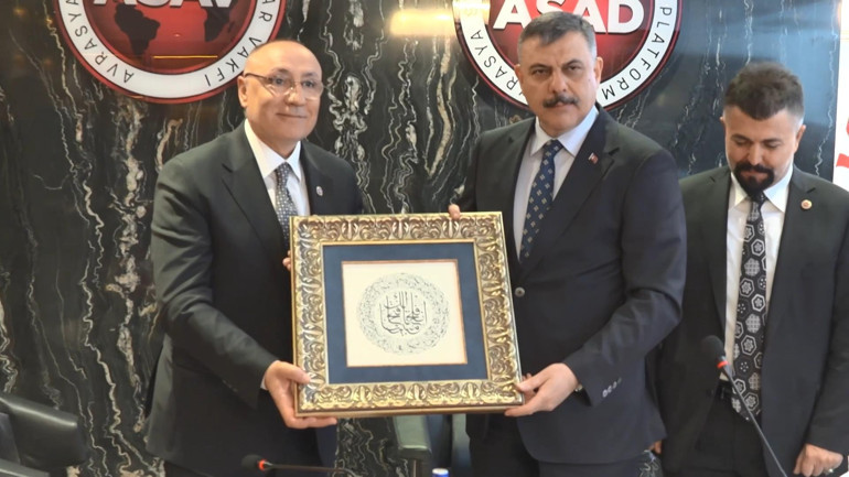 Bakan Çiftçi: Yurt içinde yurt dışında neredelerse mücadelemiz devam edecek