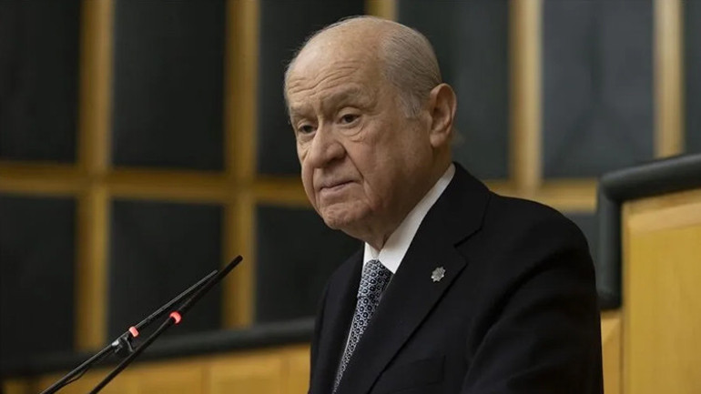 MHP lideri Bahçeli ‘Milli Dayanışma ve Toplumsal Bütünleşmenin Güçlendirilmesi yasasına imza attı