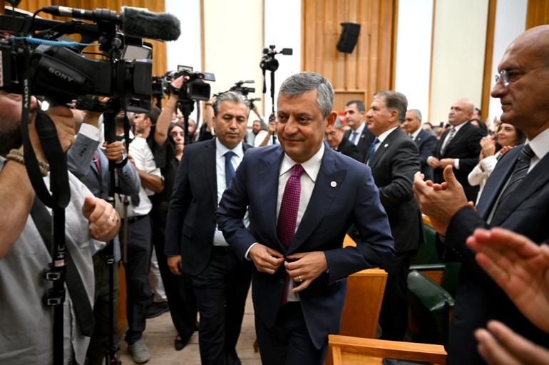Özgür Özel, Yeni Parti TBMM Grup Toplantısında konuştu