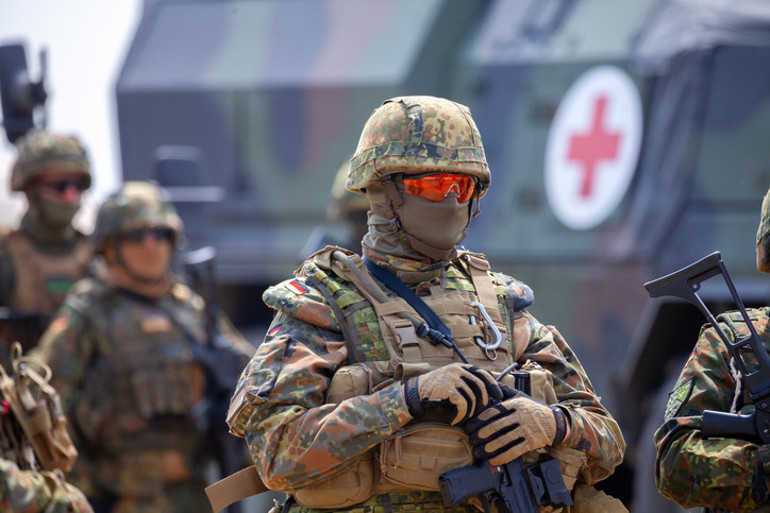 Uydu görüntüleri ortaya çıkardı: NATO’nun sinirlerini test eden hamle 1000 kilometrelik yeni tehdit