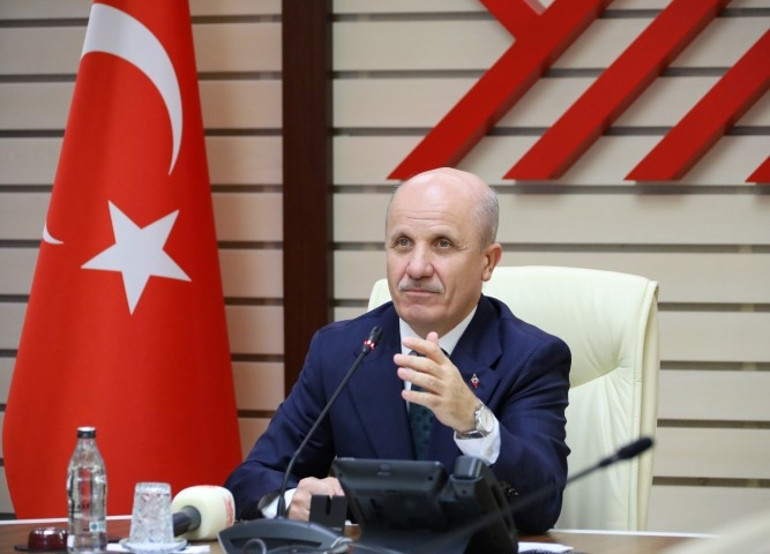 2026-2027 akademik yılı Gazze İslam Üniversitesinin ilk dersini YÖK Başkanı Özvar verdi
