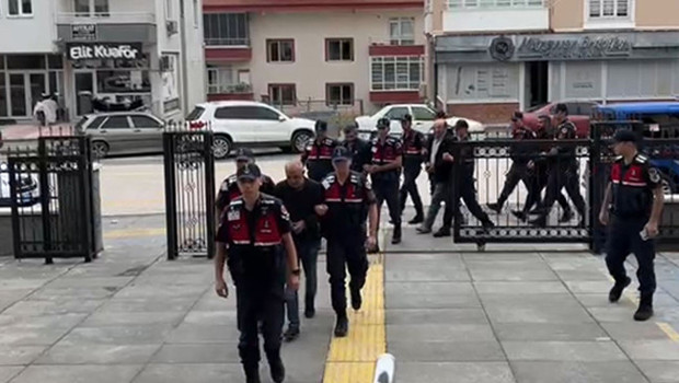 Ankara’da defineciler suçüstü yakalandı: 4 gözaltı