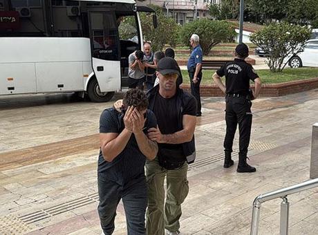 Aydın merkezli 7 ilde yasa dışı bahis operasyonunda 27 zanlı tutuklandı