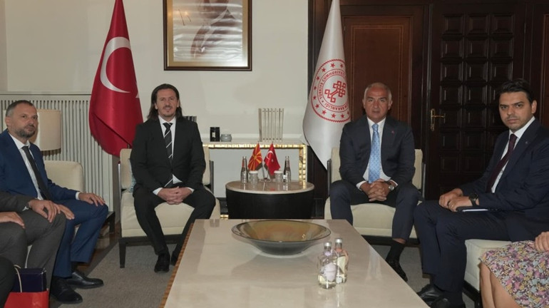 Bakan Ersoy, mevkidaşı Süleymani ile buluştu: İki ülke arasındaki gelecek dönem iş birliği ele alındı