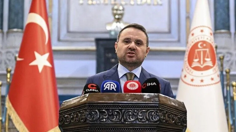 Bakan Gürlekten Ahmet Şıka suç duyurusu ve tazminat davası: İddialar tamamen iftira