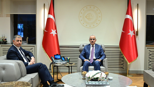 Bakan Uraloğlu, İzmir Büyükşehir Belediye Başkanı Tugay’ı kabul etti