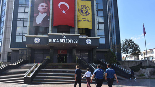 Buca Belediyesi’ne 150 milyon TL’lik borç için haciz! Odalardaki eşyalar haczedilecek