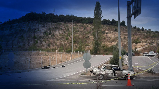 Çanakkale’de otobüs ile otomobil çarpıştı: 2 kişi hayatını kaybetti