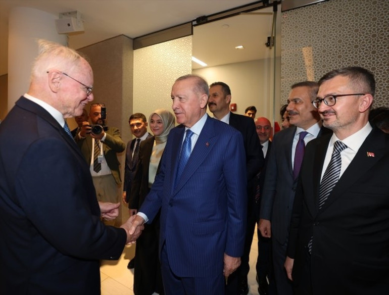Cumhurbaşkanı Erdoğan, düşünce kuruluşları ile bir araya geldi