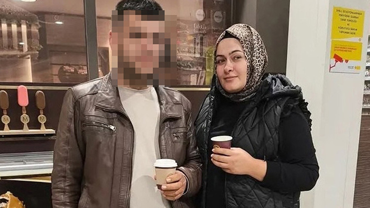 Isparta'da sokak ortasında cinayet: Eşini pompalı tüfekle vurdu 2 Isparta'da sokak ortasında cinayet: Eşini pompalı tüfekle vurdu
