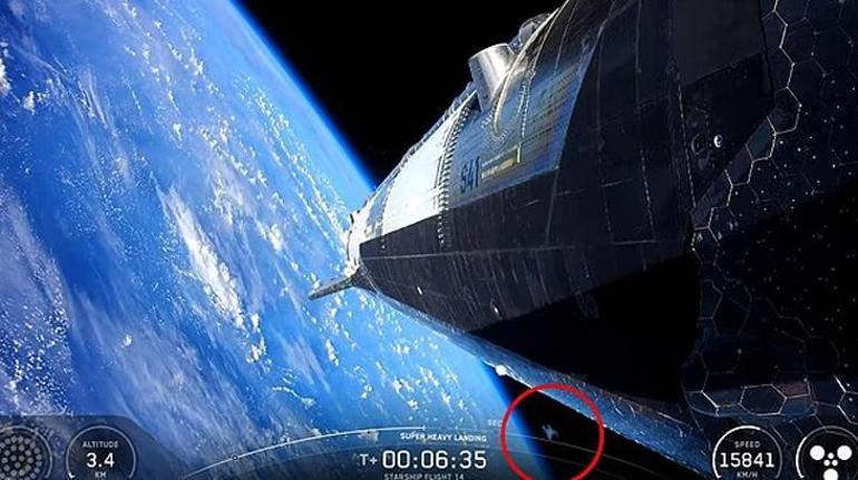Kameraya takıldı, sonra kayboldu! Tarihi uçuşta büyük UFO gizemi: 'Hepimiz canlı yayında gördük' 3 Kameraya takıldı, sonra kayboldu! Tarihi uçuşta büyük UFO gizemi: 'Hepimiz canlı yayında gördük'