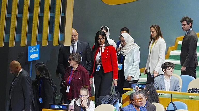 Katil Netanyahu BM'de konuştu! Tepkiler sosyal medyada dünya gündemine yerleşti 3 Katil Netanyahu BM'de konuştu! Tepkiler sosyal medyada dünya gündemine yerleşti