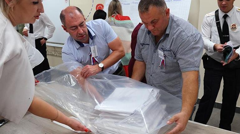 Rusya'da Devlet Duması ve bölgesel seçimlerde oy verme işlemi sona erdi 4 Rusya'da Devlet Duması ve bölgesel seçimlerde oy verme işlemi sona erdi
