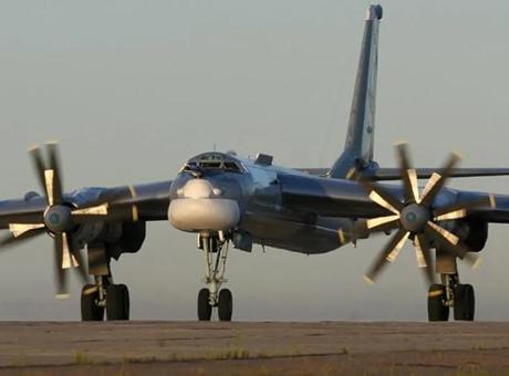 Rusya’da nükleer kapasiteli bombardıman uçağı düştü!