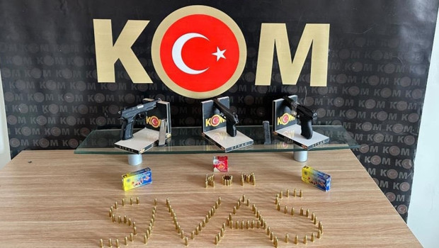 Sivas merkezli 4 ilde kaçak silah operasyonu: 2 tutuklama