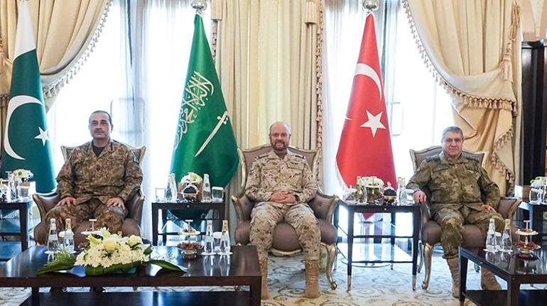 Son dakika... Mekke Anlaşması'nda kritik toplantı! Genelkurmay Başkanı Bayraktaroğlu Riyad'da
