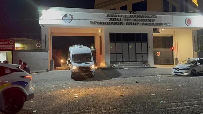 Tartıştığı eşi evden kaçarken av tüfeğiyle öldürdü