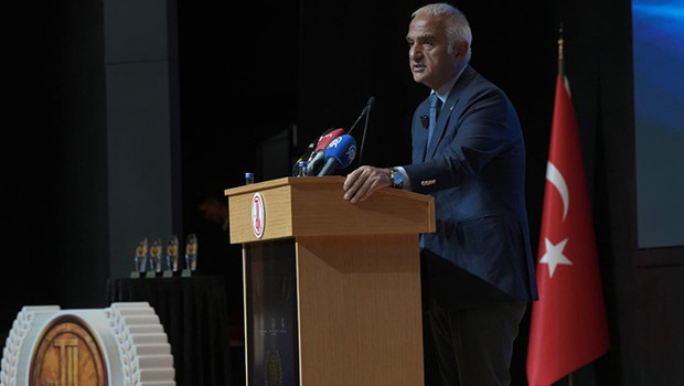 ‘Türk Diline Hizmet Ödülleri’ sahiplerini buldu