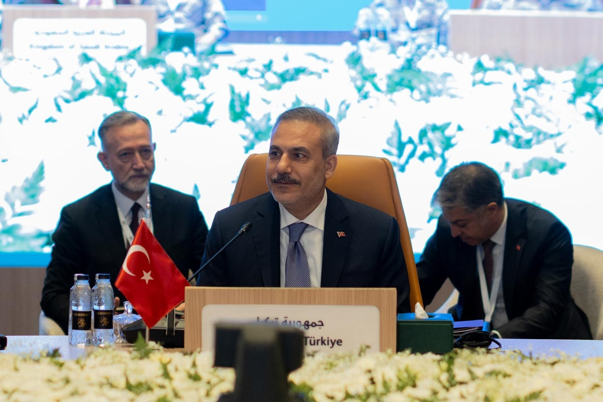 Bakan Fidan ve Bakan Güler, Mekke Ortak Savunma Anlaşması'nın Komite Toplantısı'na katıldı 2 Bakan Fidan ve Bakan Güler, Mekke Ortak Savunma Anlaşması'nın Komite Toplantısı'na katıldı