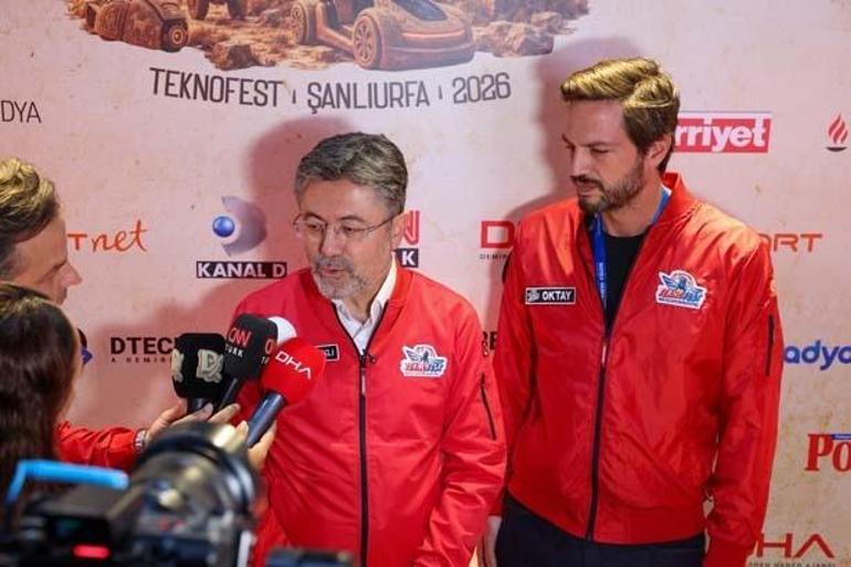 Bakan Yumaklı’dan Demirören Medya’nın TEKNOFEST standına ziyaret