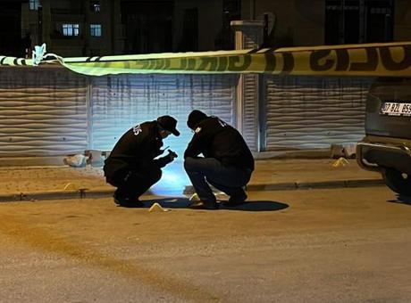 Boşanma aşamasındaki eşini silahla vurdu