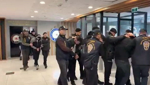 Bursa’da yasa dışı bahis operasyonunda 16 tutuklama