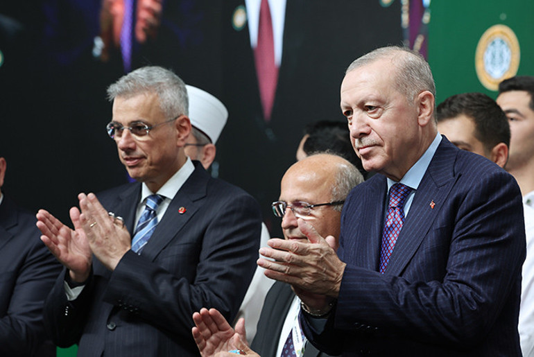 Cumhurbaşkanı Erdoğan müjdeyi verdi: 38 bin hekim dışı personel alacağız