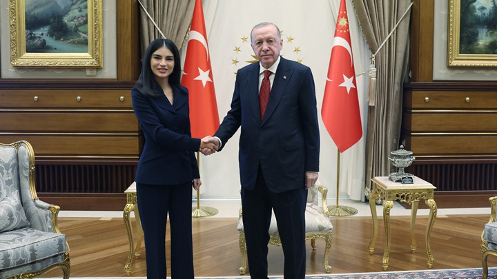 Cumhurbaşkanı Erdoğan, Özbekistan Cumhurbaşkanlığı İdaresi Başkanı Mirziyoyeva'yı kabul etti 2 Cumhurbaşkanı Erdoğan, Özbekistan Cumhurbaşkanlığı İdaresi Başkanı Mirziyoyeva'yı kabul etti