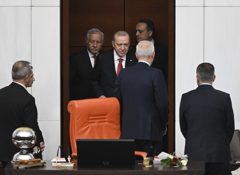 Cumhurbaşkanı Erdoğandan fon soruşturmasıyla ilgili açıklama: Kimsenin hakkını kimseye yedirmeyiz