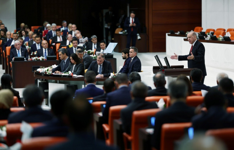 Cumhurbaşkanı Erdoğandan fon soruşturmasıyla ilgili açıklama: Kimsenin hakkını kimseye yedirmeyiz