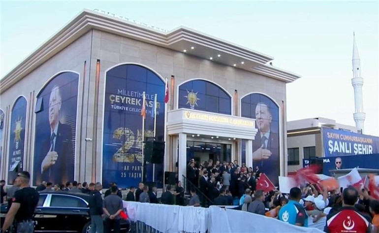 Cumhurbaşkanı Erdoğan’ın katılımıyla AK Parti Şanlıurfa İl Başkanlığı açıldı
