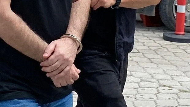 Eyüpsultan’da uyuşturucu operasyonu: Valiz ve poşetlerden 50 kilo kokain çıktı
