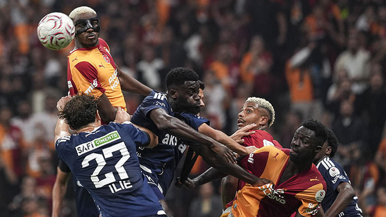 Galatasaray-Kasımpaşa maçını ve TFFyi yazdılar: Osimhen, tüketti Utanma duygumuzu kaybettik, hükümsüzdür